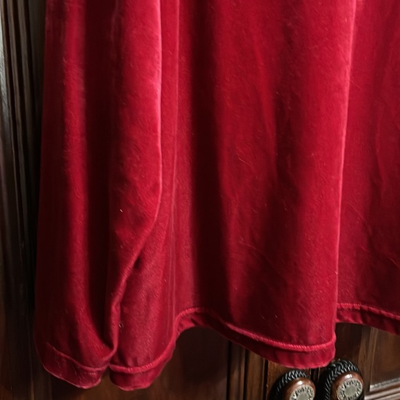 Top - Picture 3 of 7